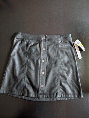 Tinseltown Black Faux Leather Button-Front Mini Skirt SZ Medium